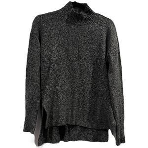 Tahari Women’s Gray Mock Neck Long Sleeve Sweater Size M Soft Knit